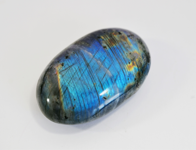 5 Incredible Benefits of Labradorite Jewelry